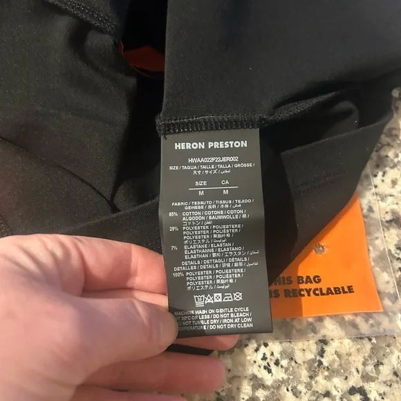 Heron Preston Black Tee Flaming Skull - Picture 10 of 10